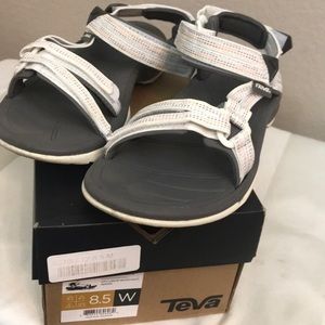 Teva w Terra Fi Lite 8.5 sandals